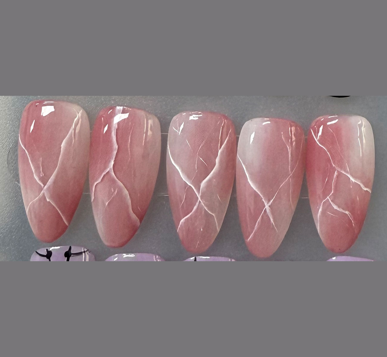 QUARTZ OF LOVE NAILS